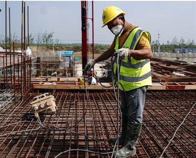 Conas Fastness Dath Éadaí Machnamhach a Thástáil?